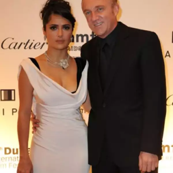 El último capítulo en la historia de este romance se escribió el pasado 14 de febrero. De acuerdo con la revista semanal Le Point, la actriz veracruzana y el multimillonario francés se casaron en una ceremonia privada en París.