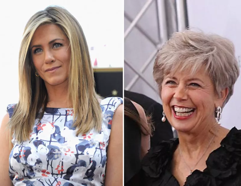 La relación con su ex nuera es de lo mejor, por ello es que le mandó una invitación para estar presente en su próximo enlace con Justin Theroux.