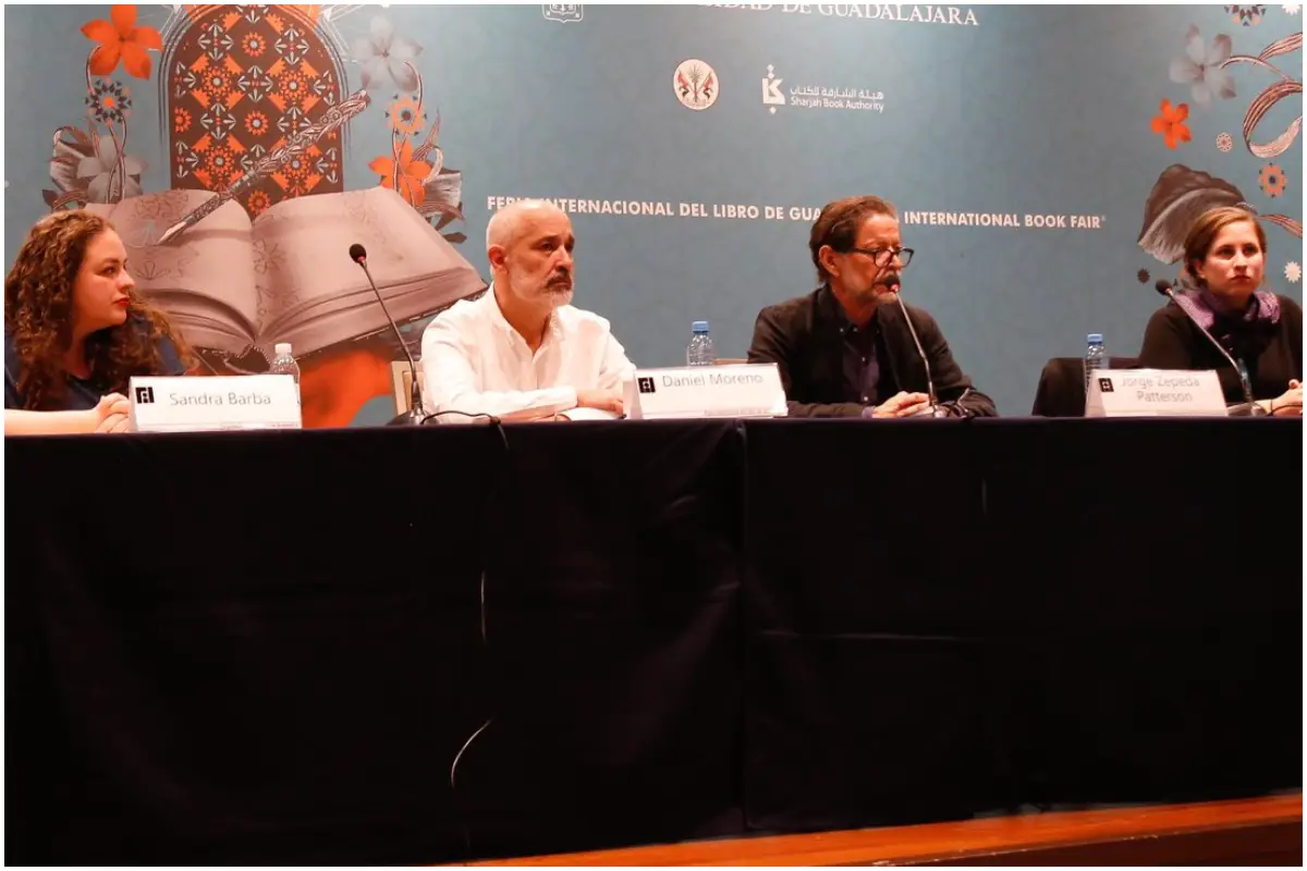 Foro de periodistas en la FIL