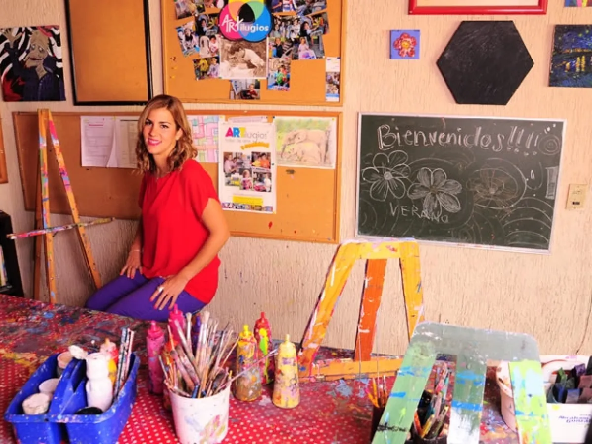 SofÃ­a MartÃ­nez Negrete en su taller `ArtilugiosÂ´.Â