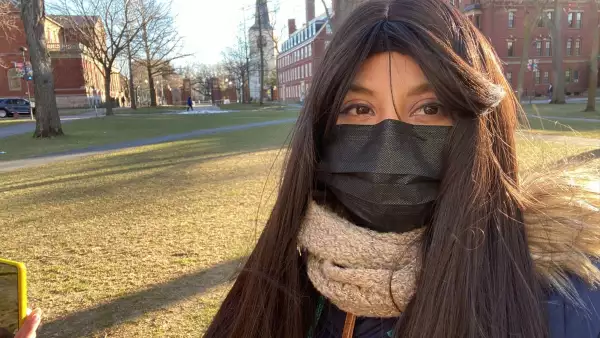 Zitlally Balbuena Feria estudiante mexicana nada