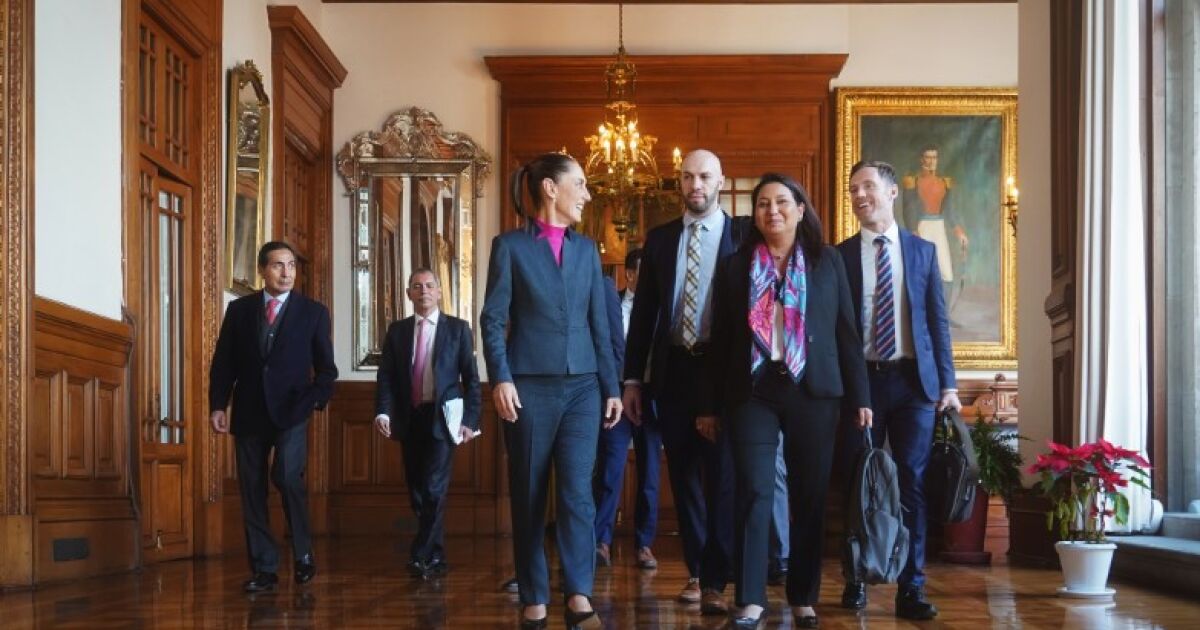 Sheinbaum, Meksika ekonomisi hakkında konuşmak için Fitch Ratings yöneticileriyle buluştu