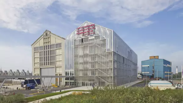 FRAC Nord-Pas de Calais 1 (1).jpg