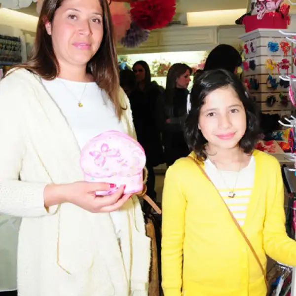 Paola de Torres,Hannah Torres