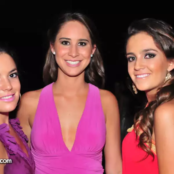 Andrea Carrete,Regina Calderón,María Carranza