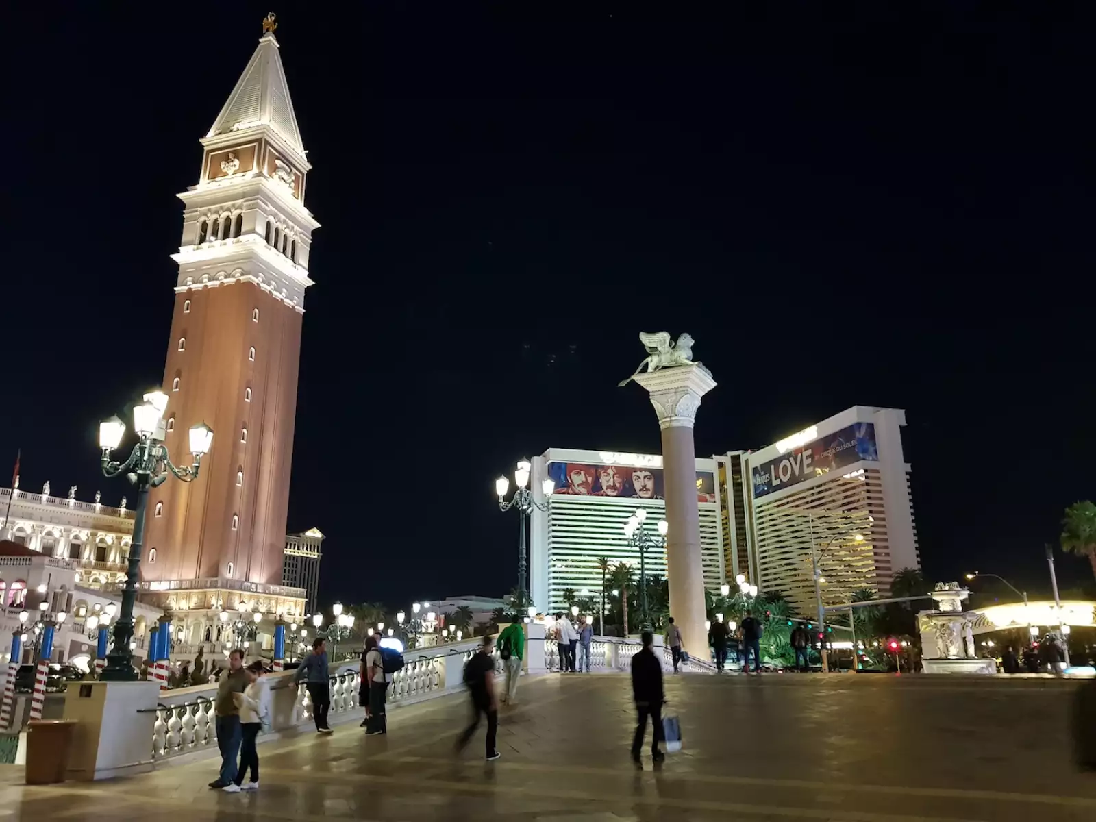 Más resalte, menos realismo