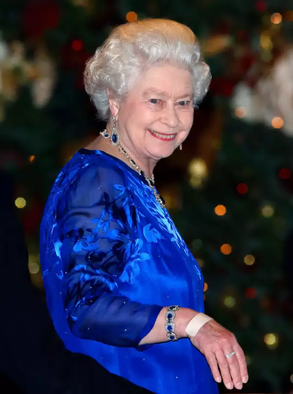 Reina Isabel II