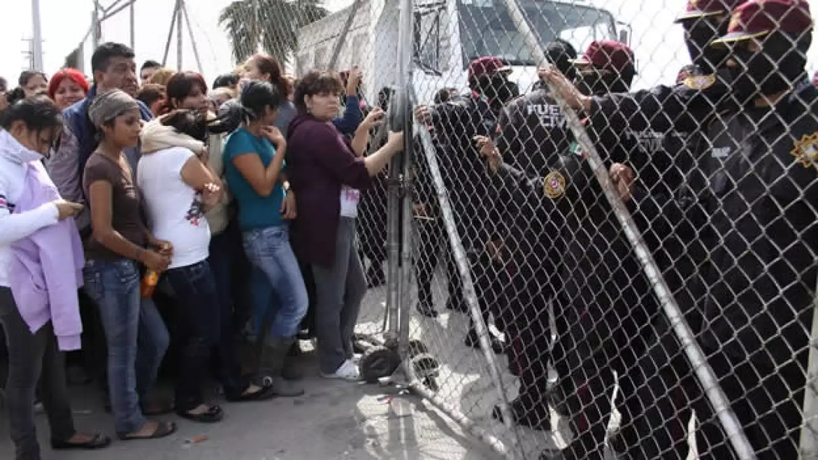 familiares de presos en apodaca