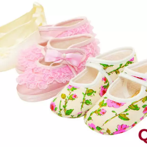 Zapatos. zapatos de bebé