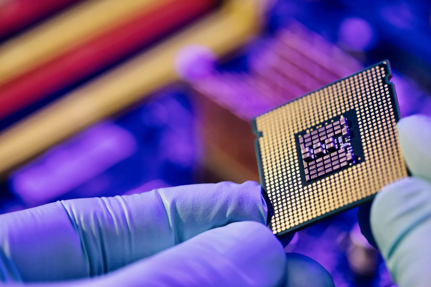 Mientras Apple y Nvidia sufren por chips, IBM se anticipó a la crisis entre EU y China