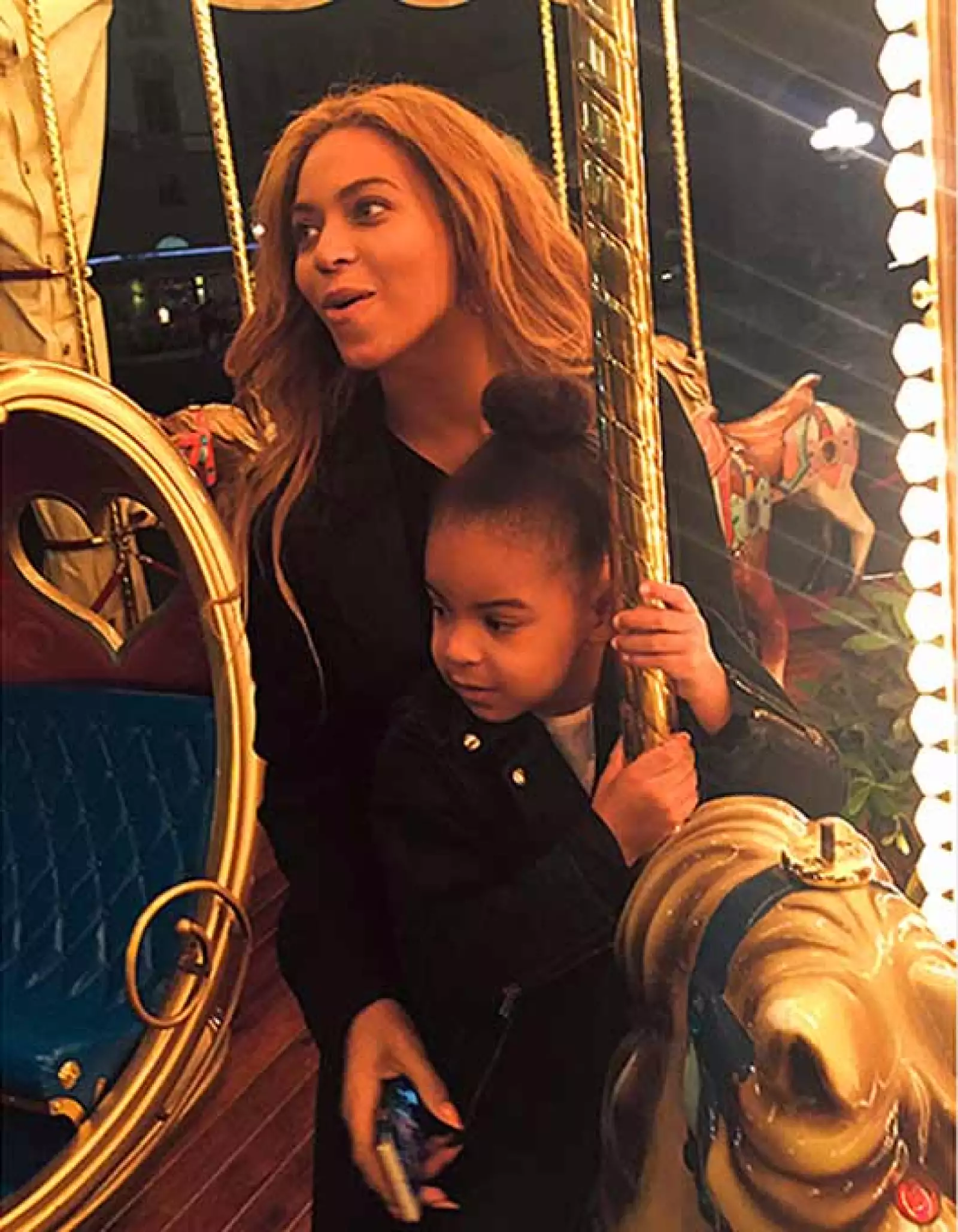 La cantante y su esposo Jay Z se encuentran de viaje en Italia disfrutando al máximo a su hija Blue Ivy.