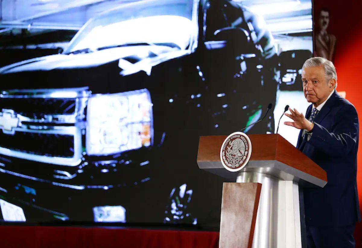 Andrés Manuel López Obrador anuncia la subasta de vehículos del gobierno