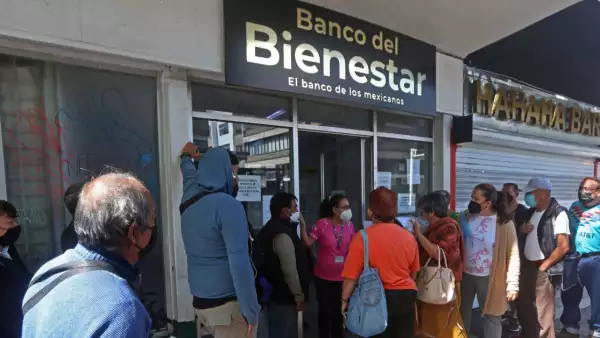 pensión del bienestar ya no se entregará en bancos BBVA Bancomer y Banamex