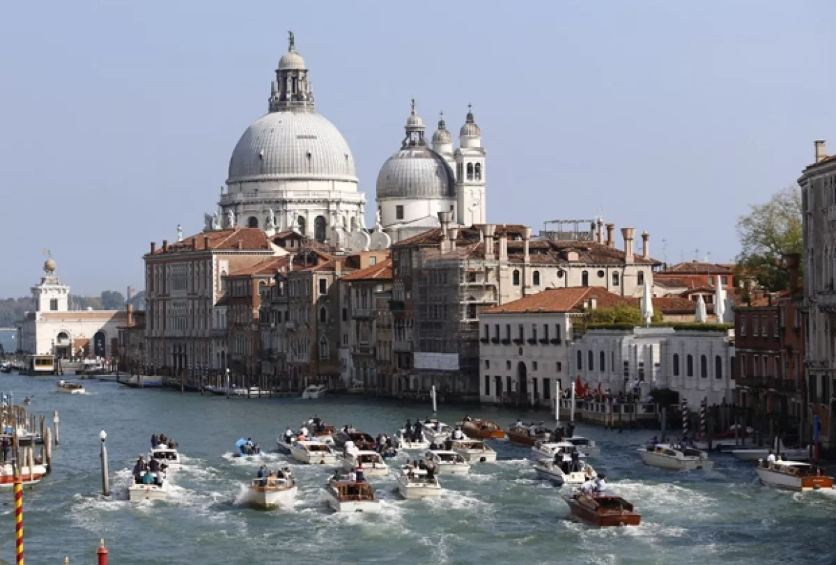 Este domingo George y Amal Alamuddin disfrutaron de un brunch a las dos de la tarde en el hotel Cipriani de la mágica Venecia junto a sus invitados.