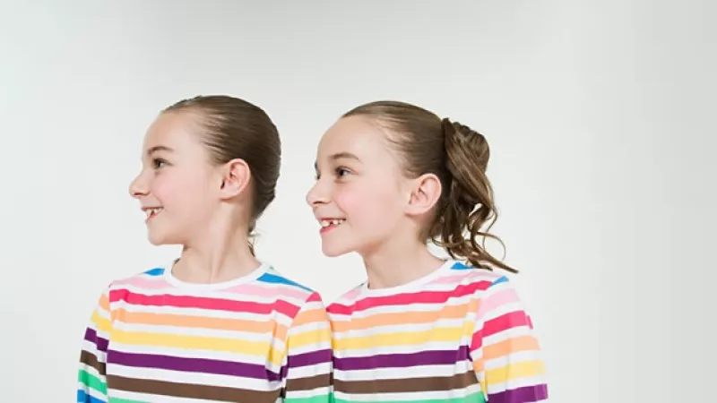 gemelos hermanos twins