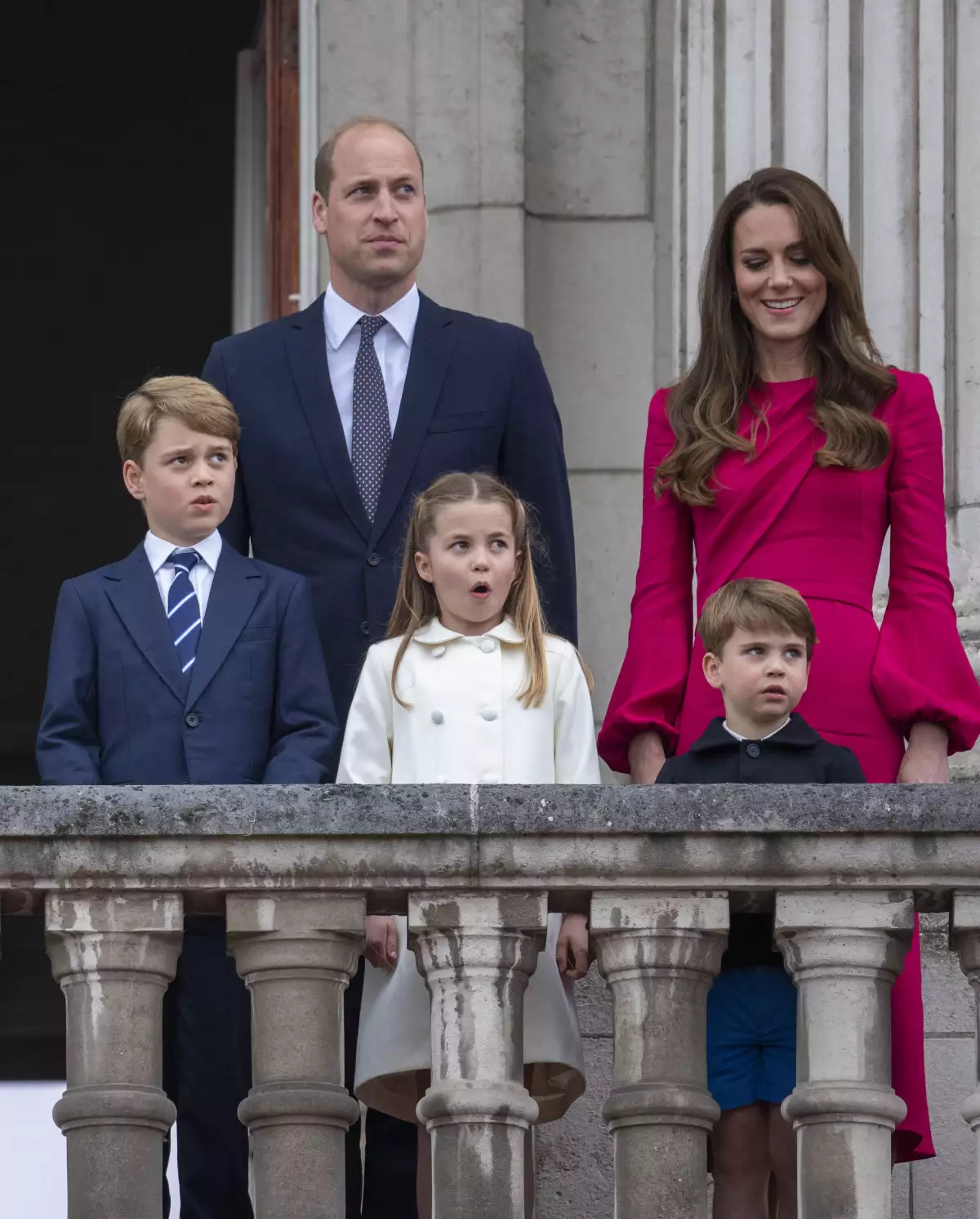 Queen Elizabeth II Platinum Jubilee 2022 - Platinum Pageant