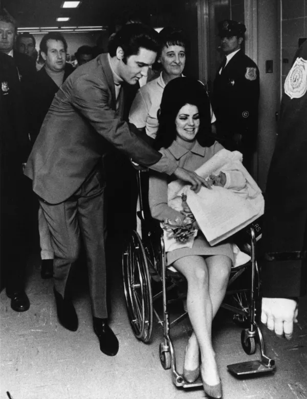 Elvis, Priscilla y Lisa Marie Presley