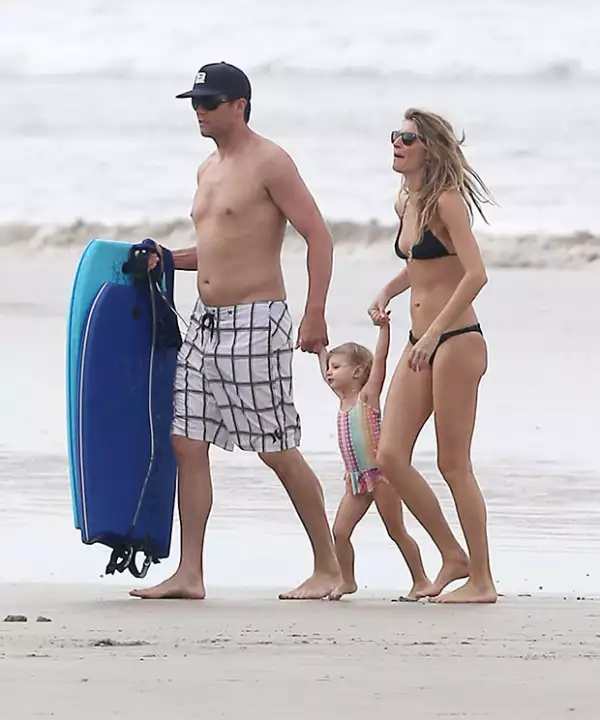 La familia se divirtió en las playas de Costa Rica.