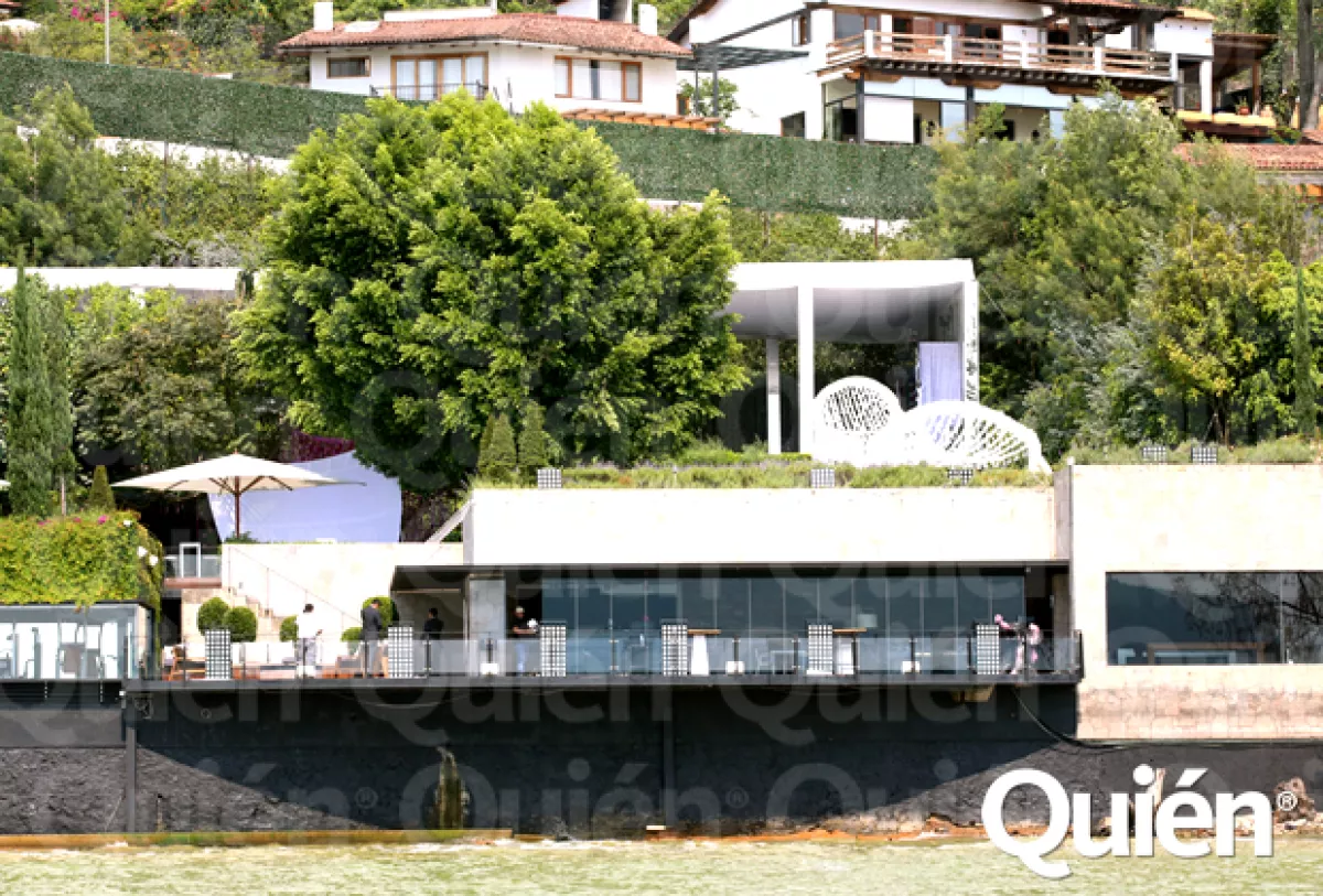 Así luce la residencia de Valle de Bravo para la boda de Eva y Pepe.