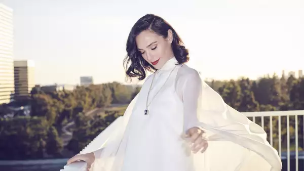 Gak Gadot_ Tiffany.jpg