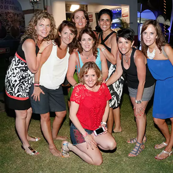 Margarita Iturbide,Claudia Fernandez,Patricia Suarez,Adriana Santibañez,Adriana Papico,Maru Nuñez,Laura Poucel,Claudia Leon