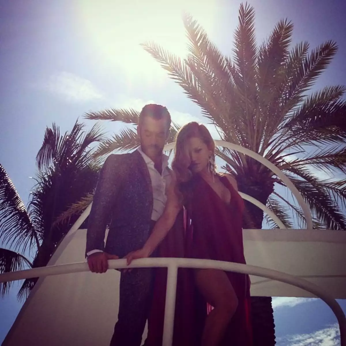 La pareja más hot de Miami no desaprovecha ni un solo minuto de su fin de semana para estar juntos y al lado de sus hijas Erin y Regina.