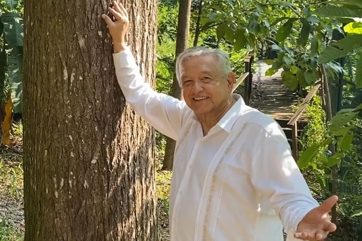 AMLO recibe felicitaciones por su cumpleaños 69