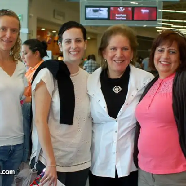 Laura Chauret,Laura Aguilar,Claudia Alegre y Mercedes Elizondo