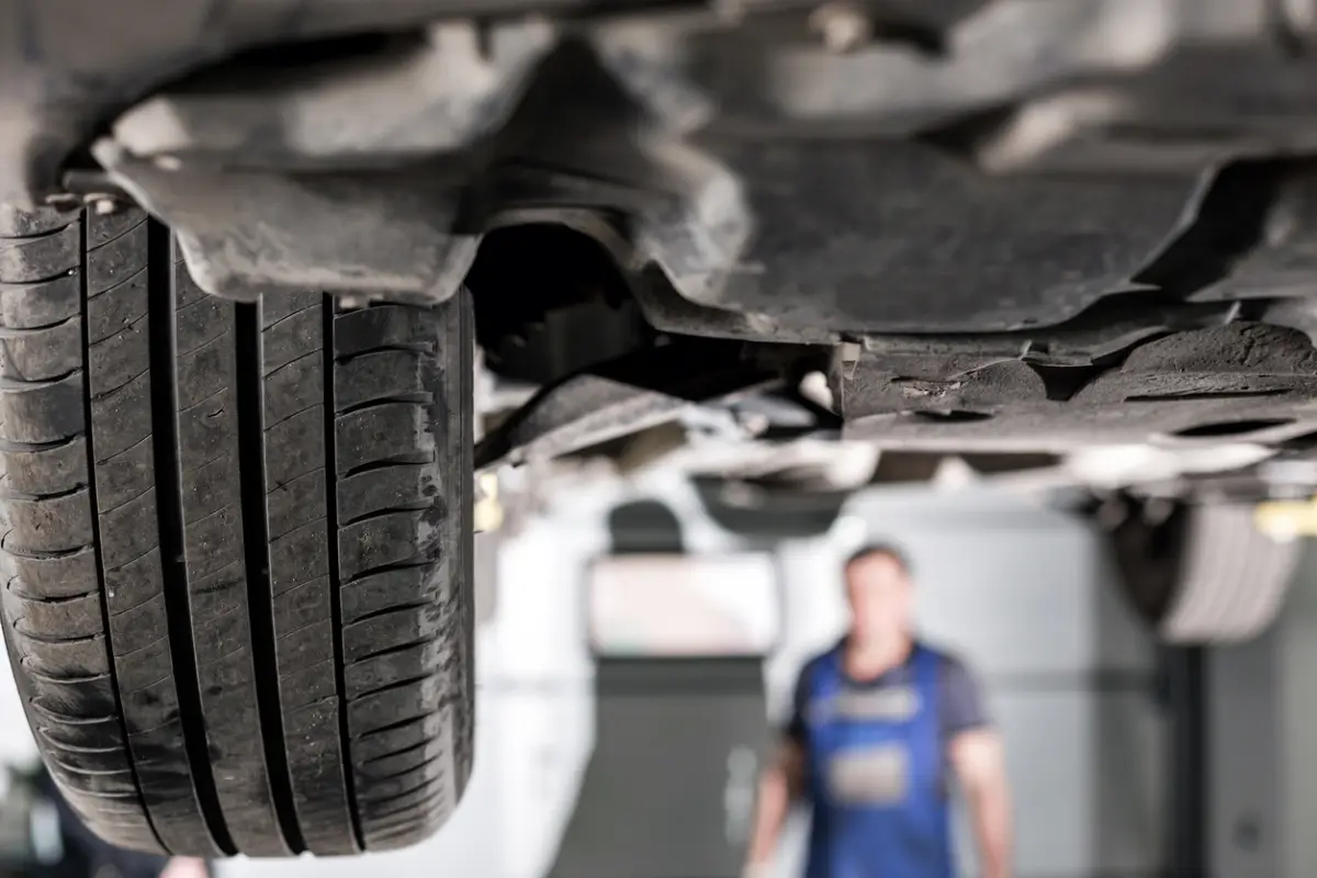 ¿Cuándo debes cambiar las llantas de tu auto? No ignores estas señales