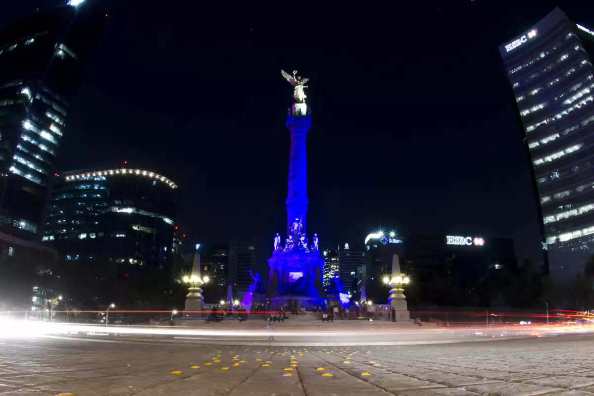 México ocupa el último lugar de la OCDE en el número de adultos que han terminada la educación media superior.
