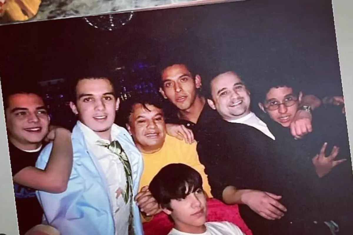 Juan Gabriel y sus hijos
