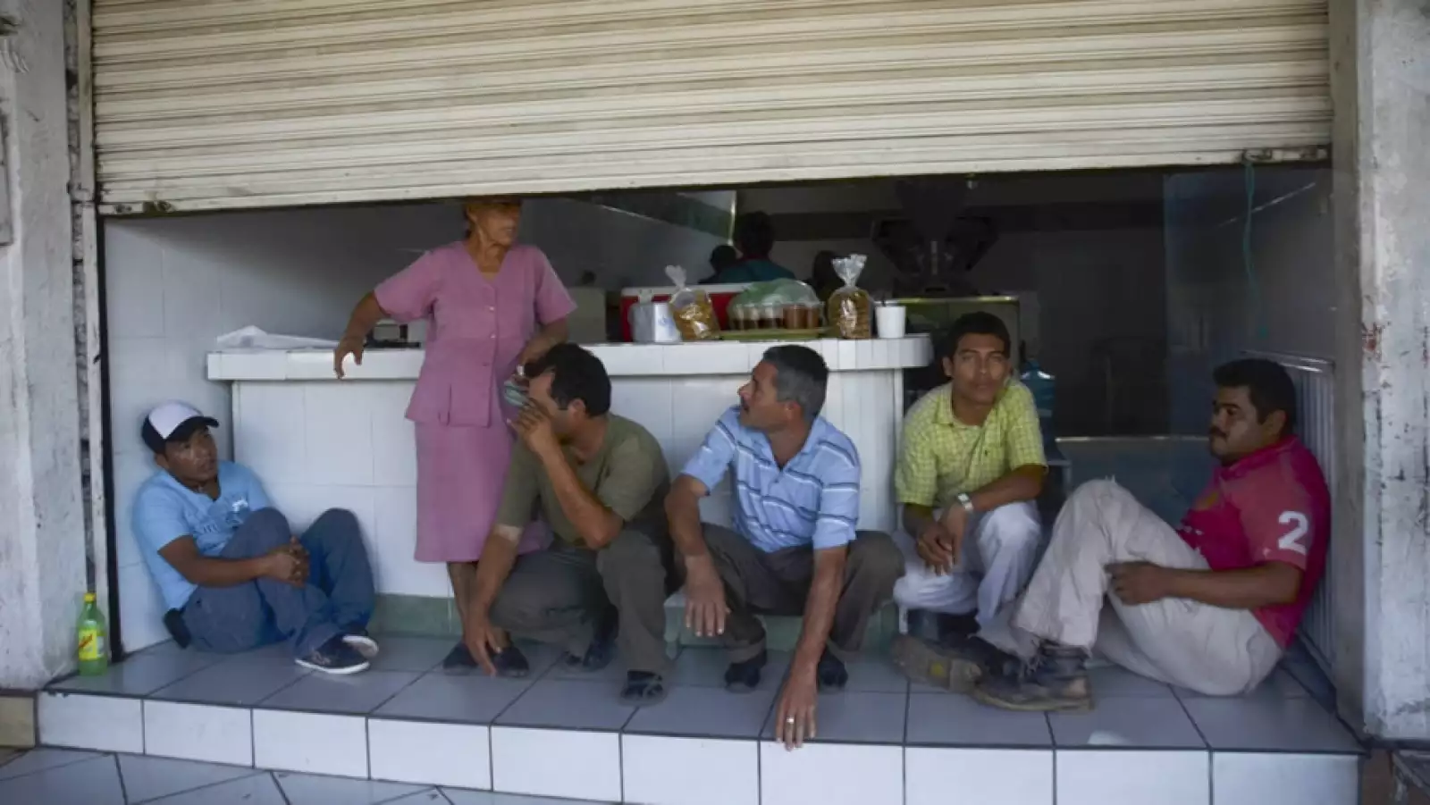 Autodefensas ingresan a Nueva Italia