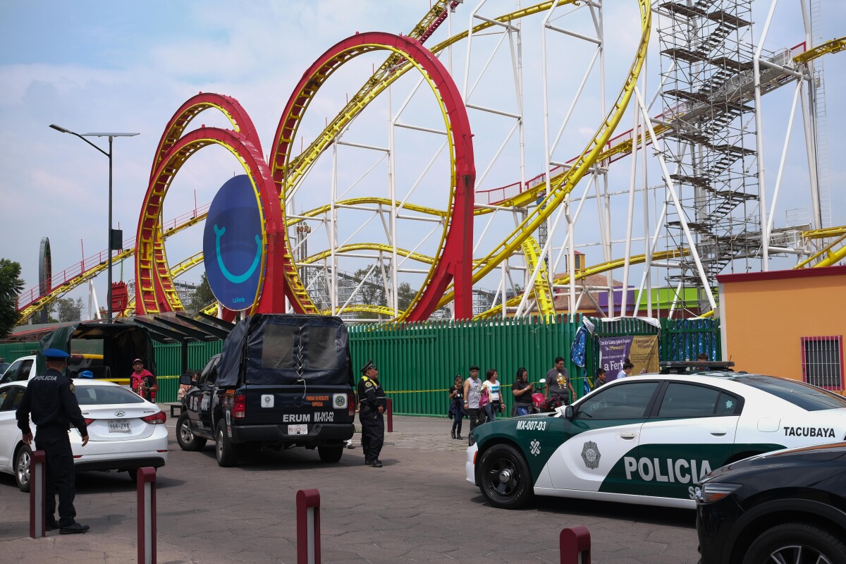 Dos personas mueren en accidente en la Feria de Chapultepec