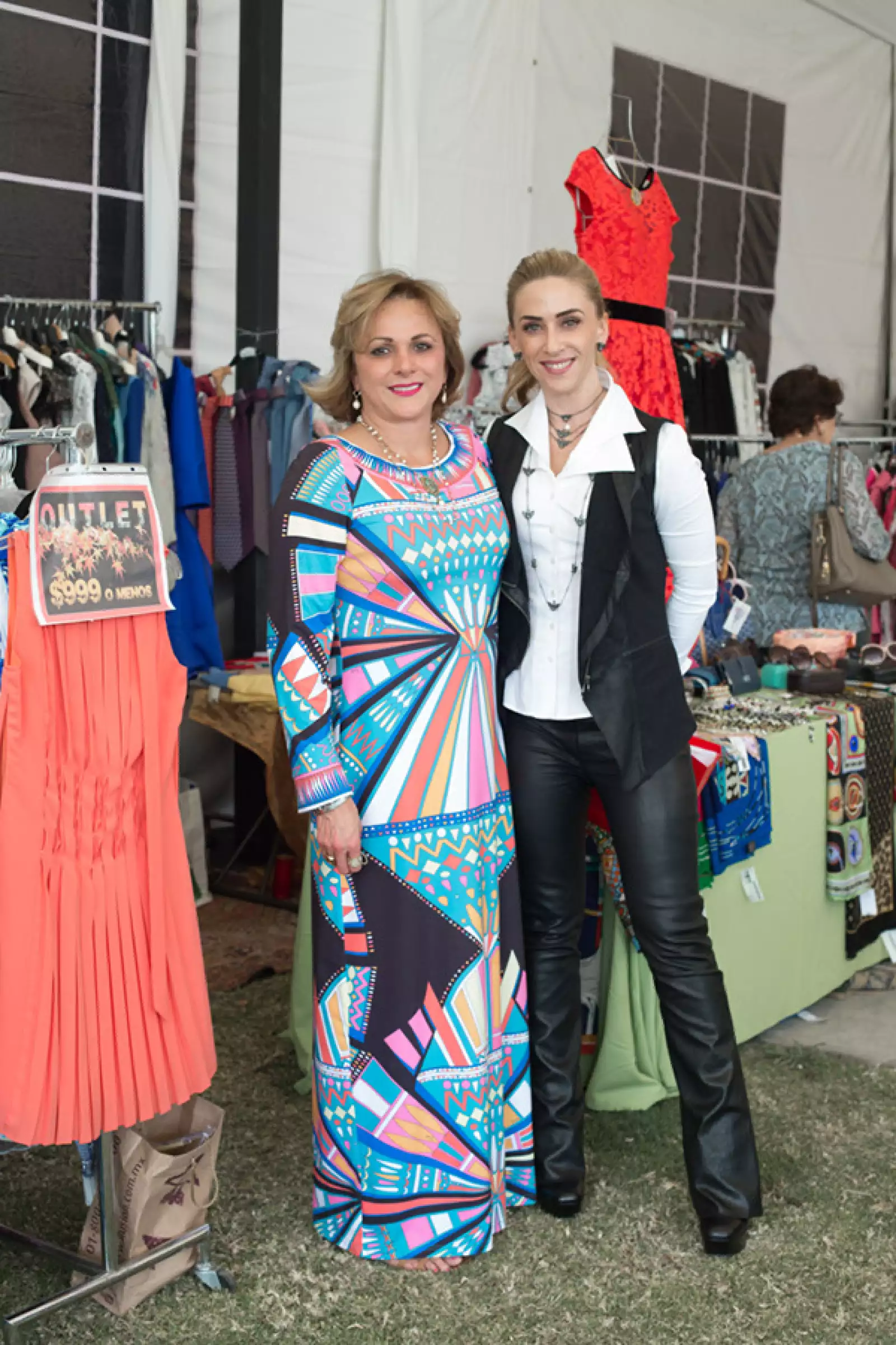 Pilar Solís y Regina Castillo