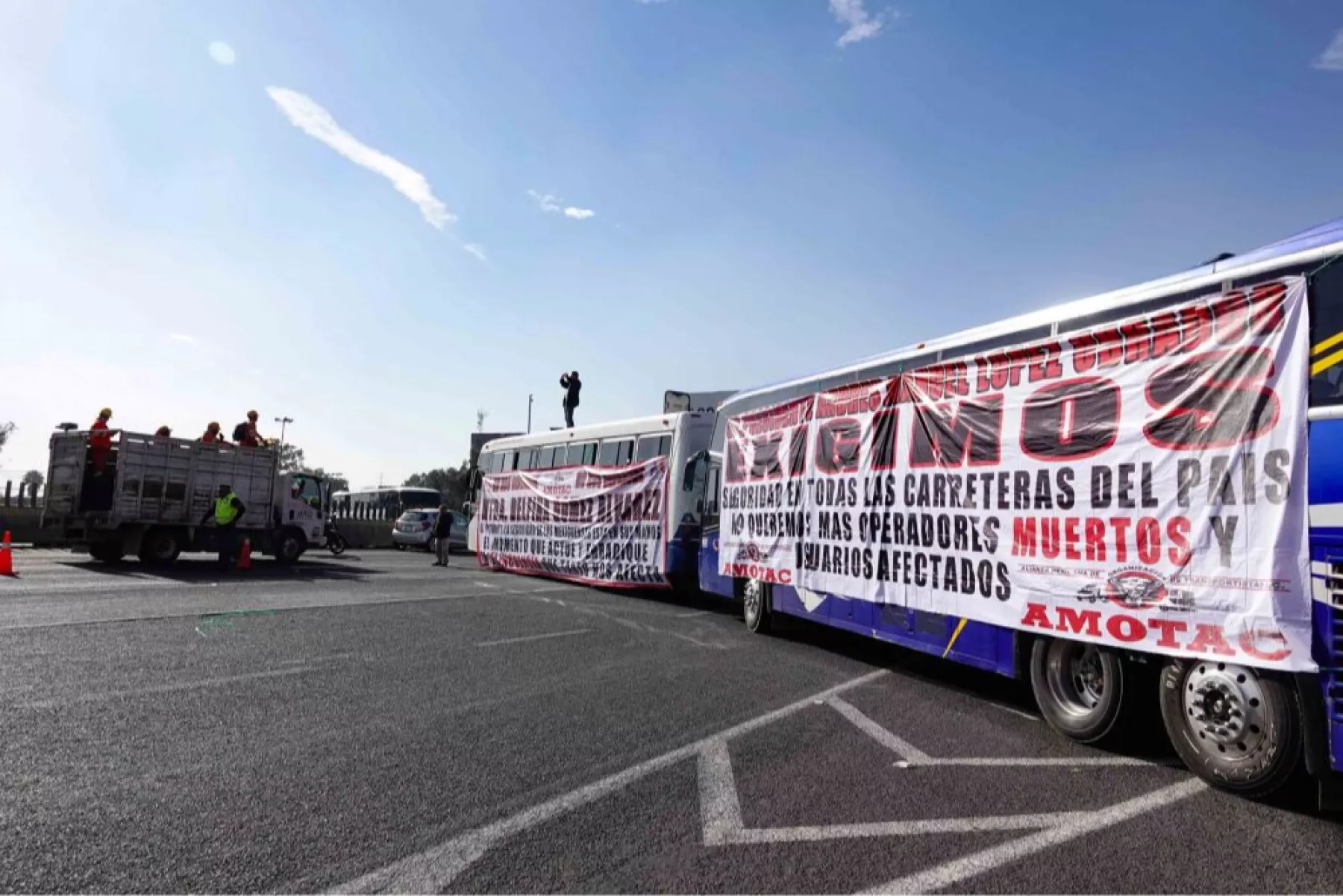 bloqueo autopista mexico pachuca 10 de marzo