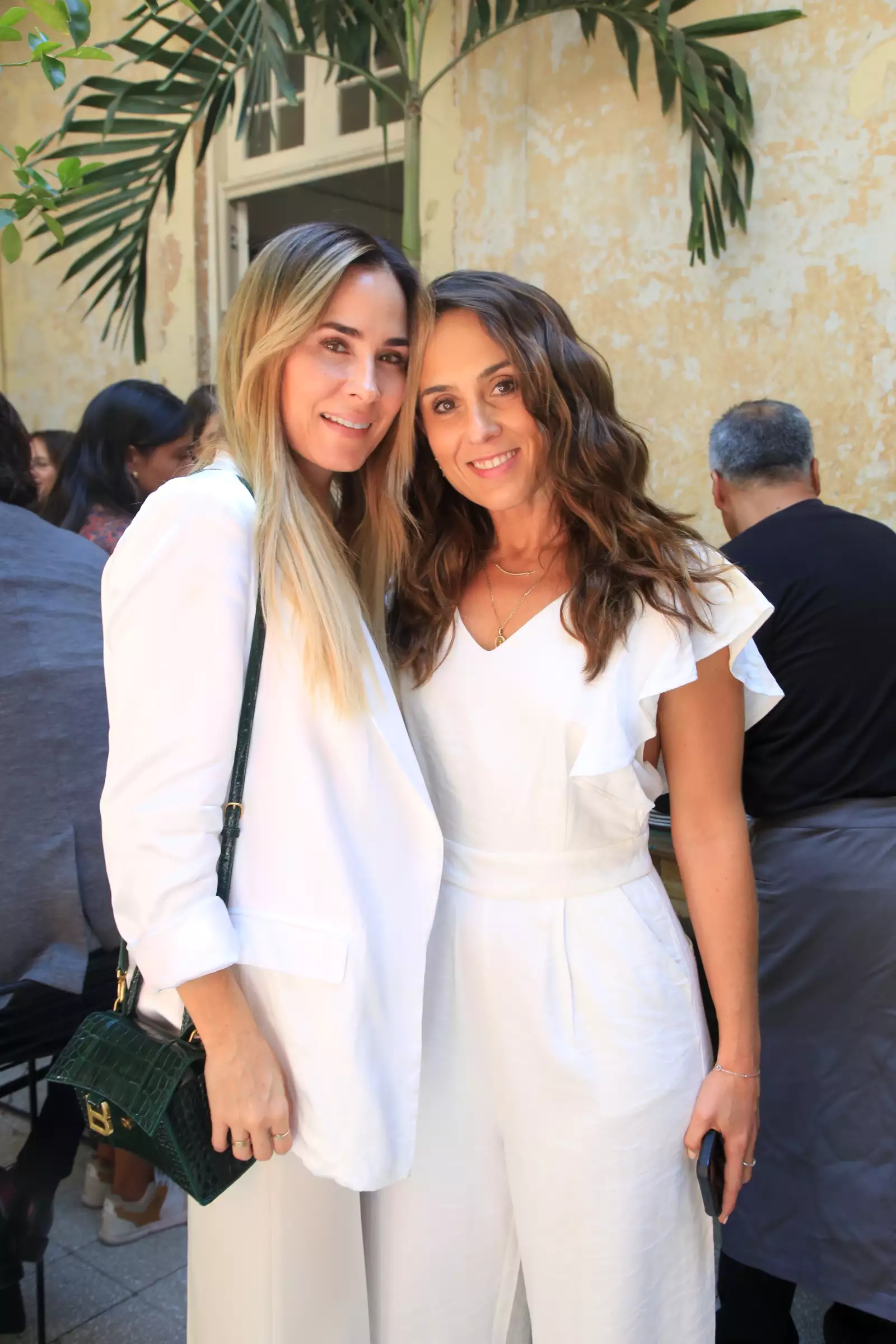 Paulina Lefaure y Gaby Álvarez