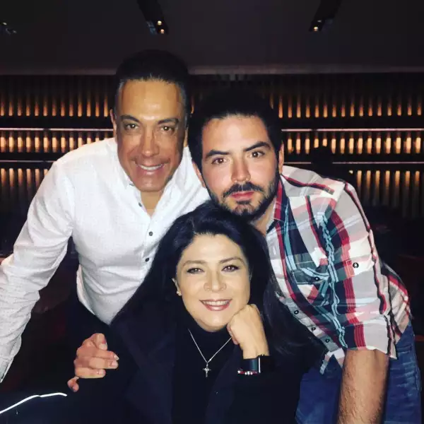 José Eduardo Derbez reconoce que Omar Fayad es su segundo padre