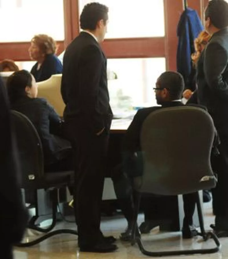 La mamá de la hija del cantante, lo acusa de no dar la manutención alimenticia correspondiente a los últimos 4 meses.