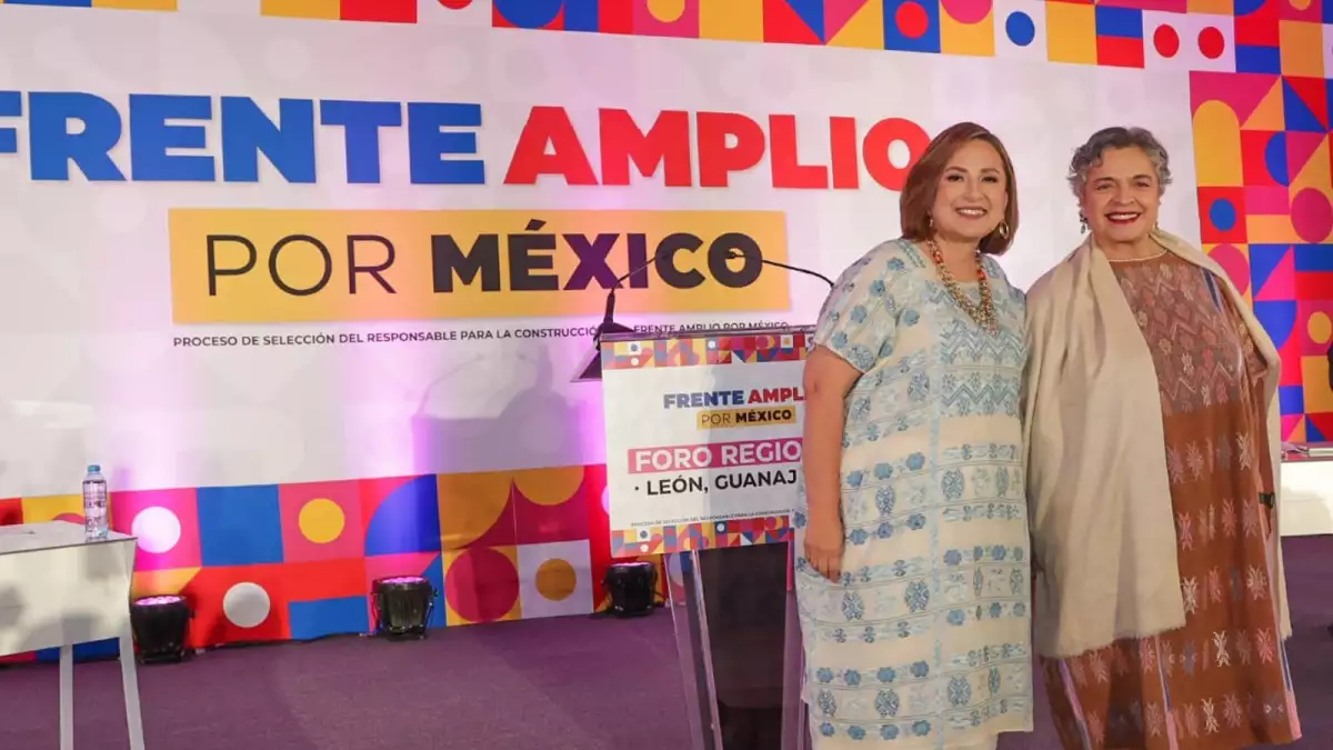 xochitl-galvez-beatriz_paredes.jpg