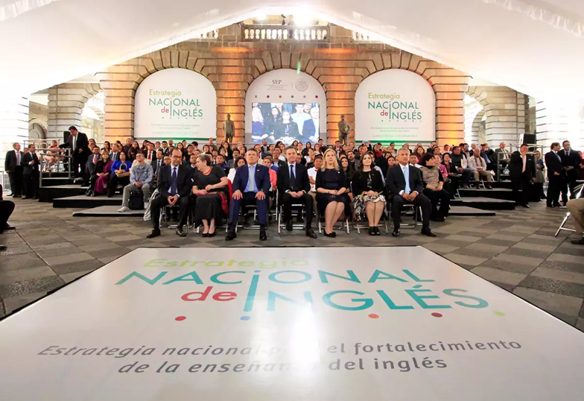 Al motor del plan de enseñanza de inglés le falta 'gasolina'