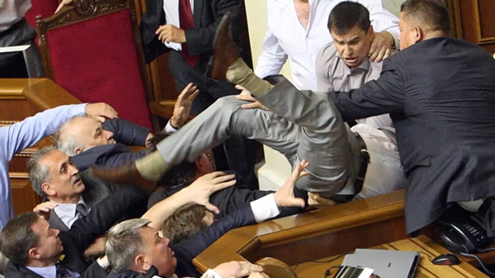 Ucrania Parlamento pelea 3