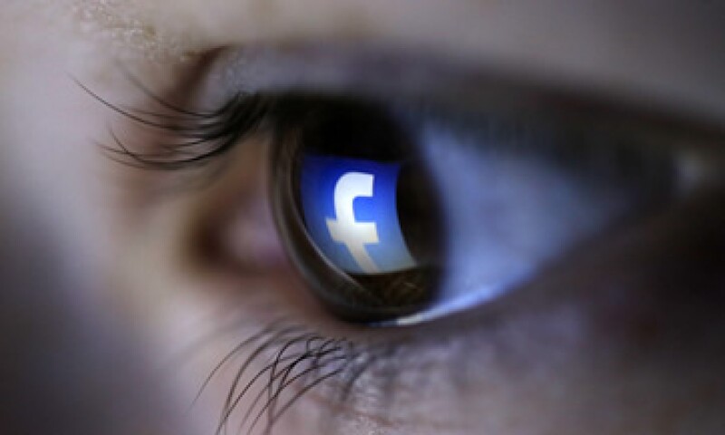 Tener dos cuentas de Facebook incumple con las condiciones impuestas por la red social. (Foto: Reuters)