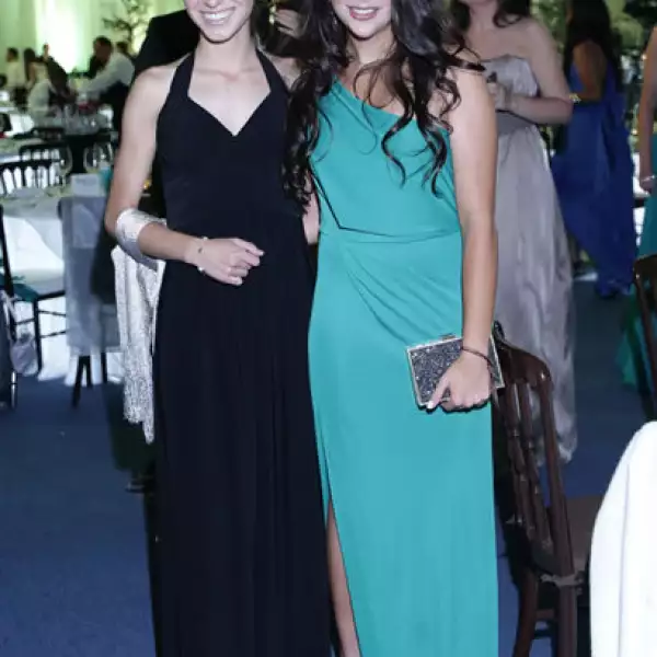 María Chelesque y Johana Serna