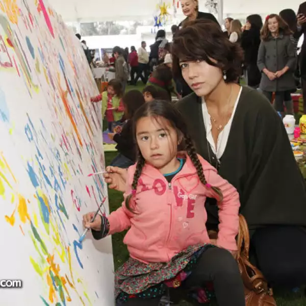 Mila Diez Barrosos y Claudia Flores