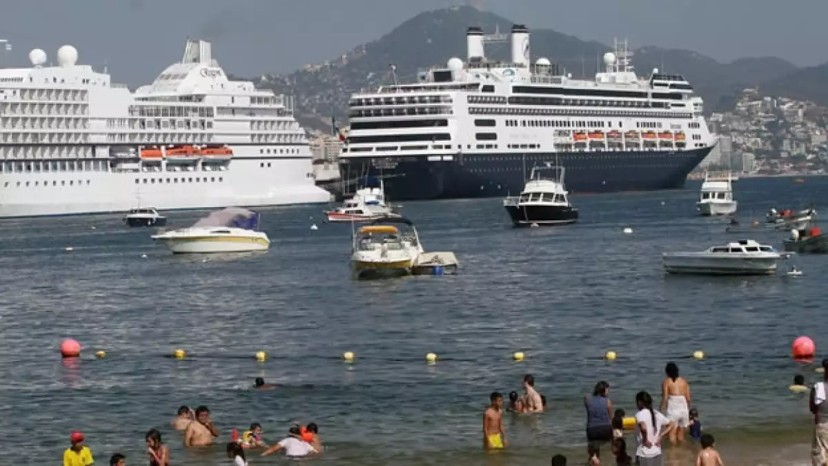 cruceros en el puerto de acapulco