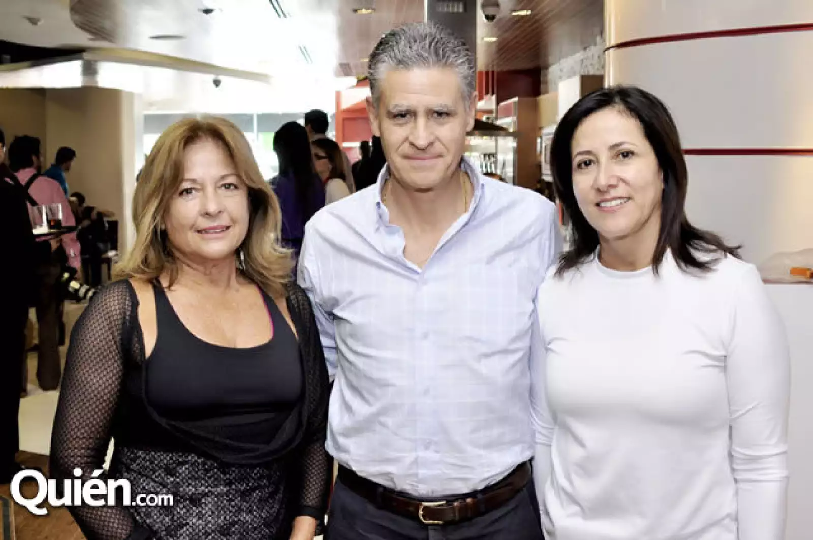 Liliana Cronwall,Raúl Reyes y Susana Reyes