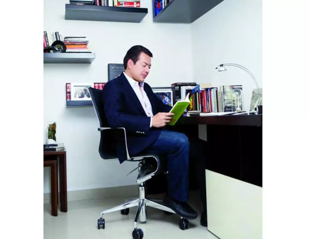 Enrique Peña Nieto, Ernesto Cordero y Mario Delgado estuvieron en el ojo del huracán esta semana, ya que confundieron y cambiaron los nombres de escritores latinoamericanos.