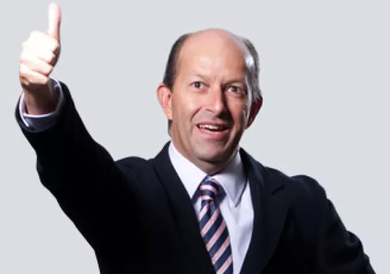 Andrés Ehrli, Director de mercadotecnia y publicidad de Comerci, pensó en crear un vínculo con las compradoras jóvenes a través de las expertas como Jacky Bracamontes. (Foto: Carlos Aranda y Duilio Rodríguez)