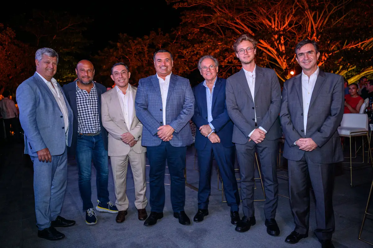 Jorge Salkeld - Luis Enrique Herrera Gomez - Tonatiuh Bravo Salgado- Renán Barrera Concha - Gustavo Santoscoy Arriaga- Gustavo Santoscoy Garcia - Fernando Rodríguez Pria