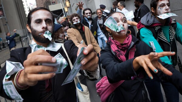 La protesta comenzó con menos de una decena de estudiantes universitarios, pero muy pronto creció hasta replicarse en otras ciudades de Estados Unidos.